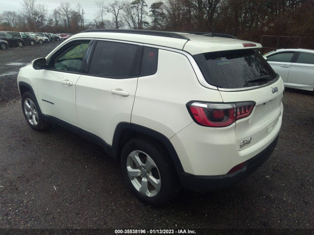 2017 Jeep Compass, VIN: 3C4NJDBB2HT651881