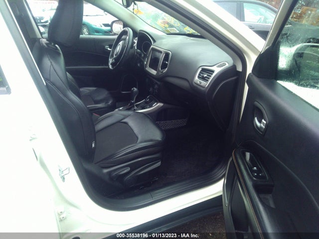 2017 Jeep Compass, VIN: 3C4NJDBB2HT651881