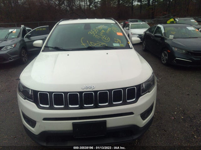 2017 Jeep Compass, VIN: 3C4NJDBB2HT651881