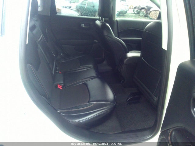 2017 Jeep Compass, VIN: 3C4NJDBB2HT651881