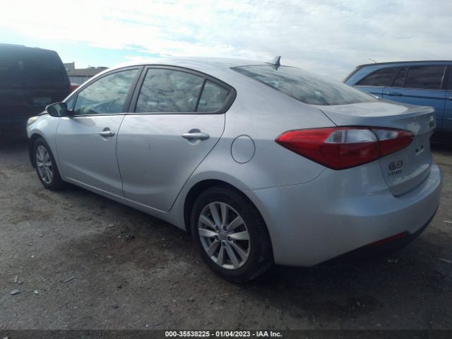 KNAFX4A69G5456542 KIA Forte