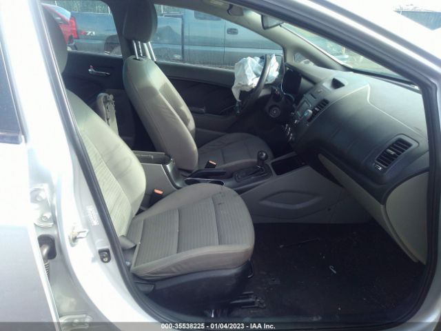KNAFX4A69G5456542 KIA Forte