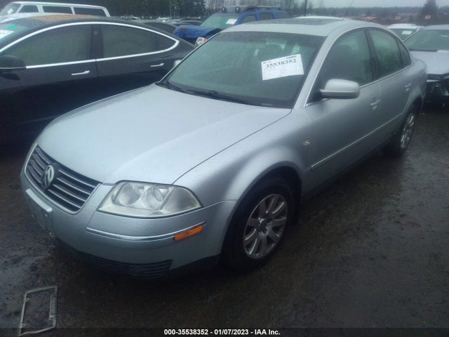 2002 VOLKSWAGEN PASSAT GLS VIN: WVWPD63B82P352787
