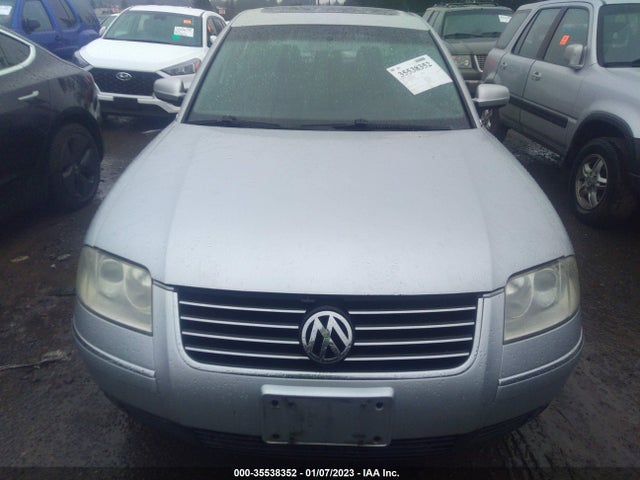 2002 VOLKSWAGEN PASSAT GLS VIN: WVWPD63B82P352787
