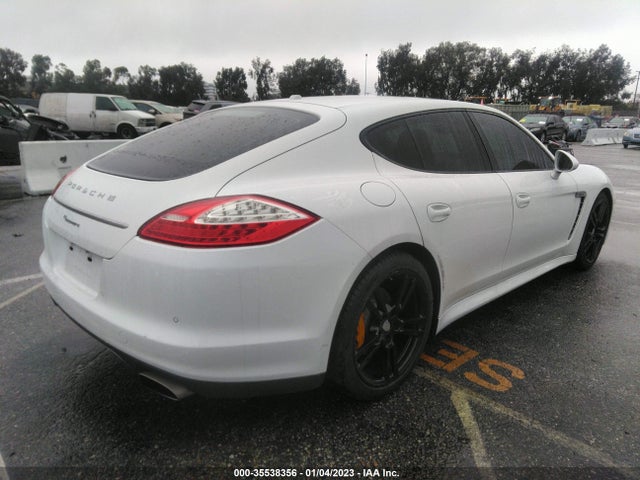 2013 PORSCHE PANAMERA VIN: WP0AA2A74DL015744