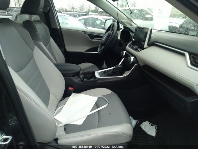 2019 Toyota RAV4, VIN: 2T3DWRFV7KW005136