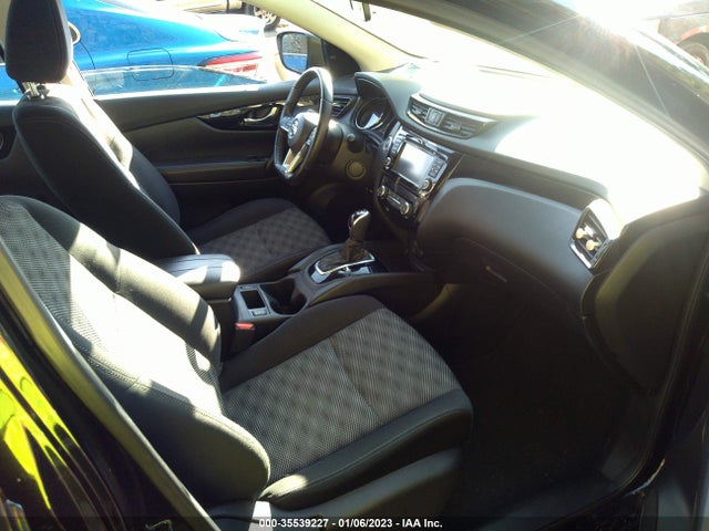 2018 Nissan Rogue, VIN: JN1BJ1CP3JW101104