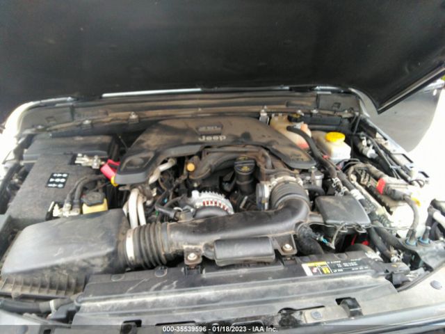 1C4HJXEG0JW225743 Jeep Wrangler Unlimited Sahara