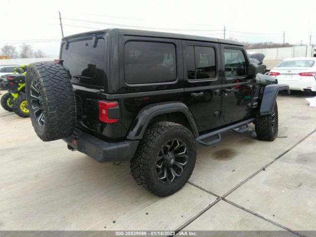 1C4HJXEG0JW225743 Jeep Wrangler Unlimited Sahara