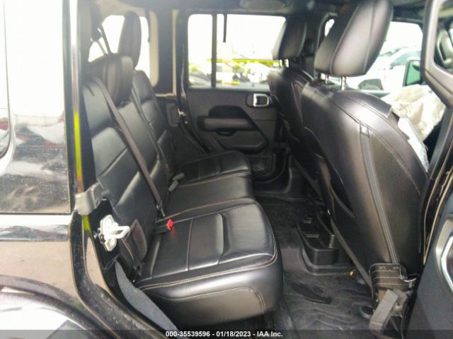 1C4HJXEG0JW225743 Jeep Wrangler Unlimited Sahara