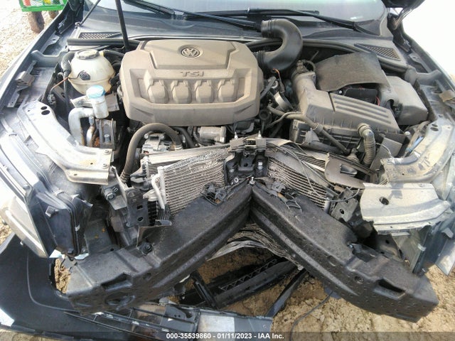 1VWAA7A33JC004947 Volkswagen Passat 2.0t S/r-line