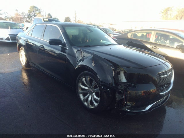 2C3CCAAG4KH590163 - Chrysler 300 Touring L 2019