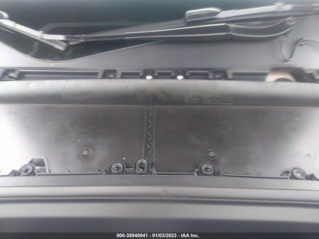 Tesla Model Y Long Range 2022 7SAYGDEE0NF563281 Image 10