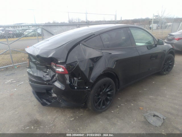 Tesla Model Y Long Range 2022 7SAYGDEE0NF563281 Image 4