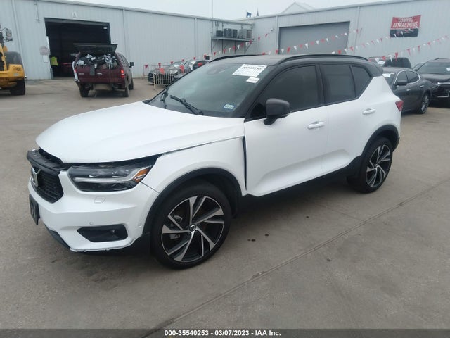 2022 Volvo XC40, VIN: YV4162UM4N2747542