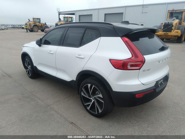 2022 Volvo XC40, VIN: YV4162UM4N2747542