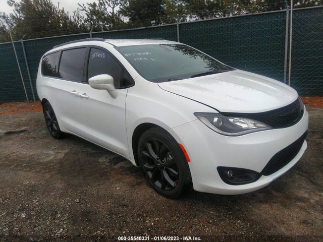 2018 Chrysler Pacifica, VIN: 2C4RC1EG8JR236154