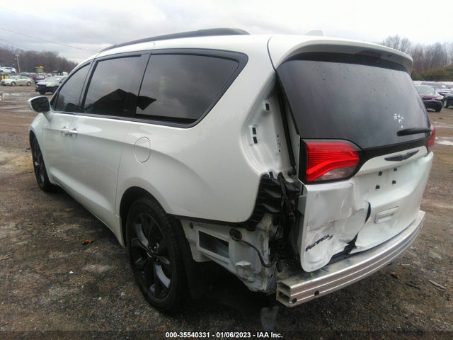 2018 Chrysler Pacifica, VIN: 2C4RC1EG8JR236154