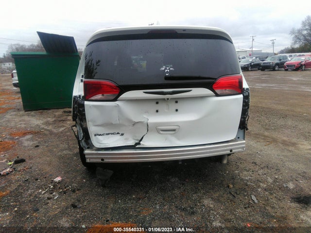 2018 Chrysler Pacifica, VIN: 2C4RC1EG8JR236154