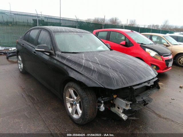 2013 WBA3C1C53DK103499 main image