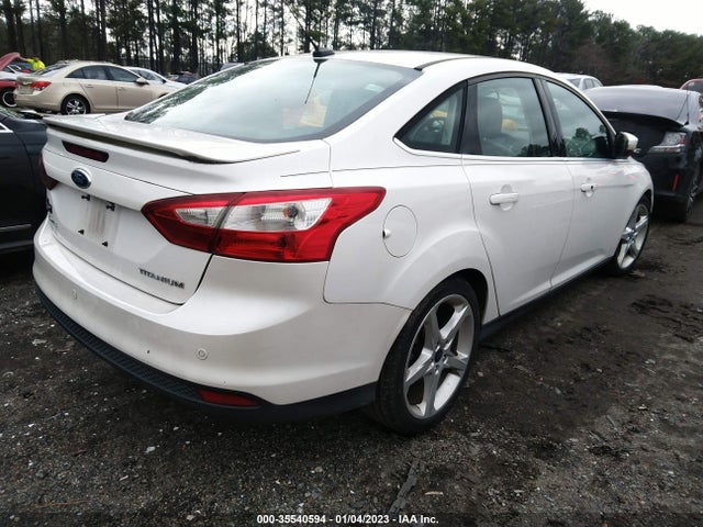 2013 FORD FOCUS TITANIUM VIN: 1FADP3J26DL174180