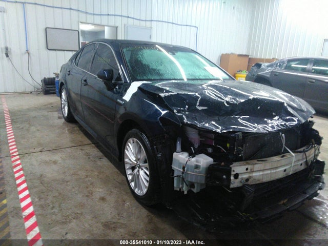2018 Toyota Camry, VIN: 4T1B21HK3JU503901
