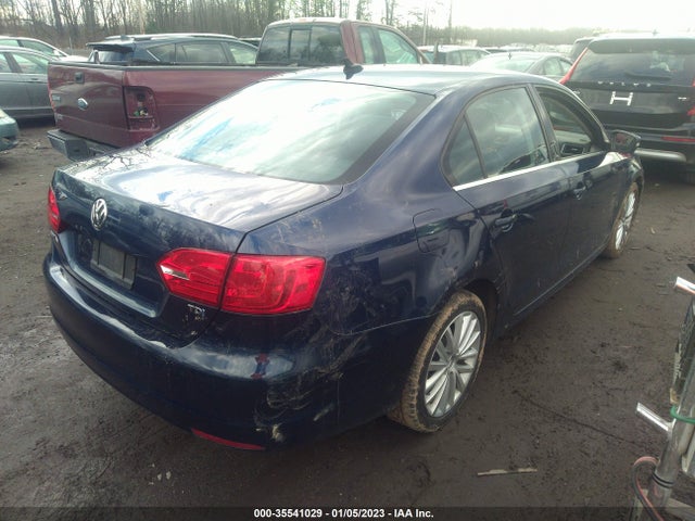 3VWLL7AJ0DM290518 Volkswagen Jetta Sedan Tdi W/premium/nav