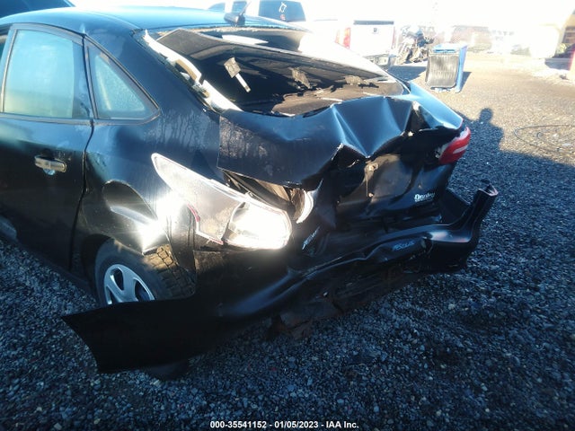2016 FORD FOCUS S VIN: 1FADP3E24GL201939