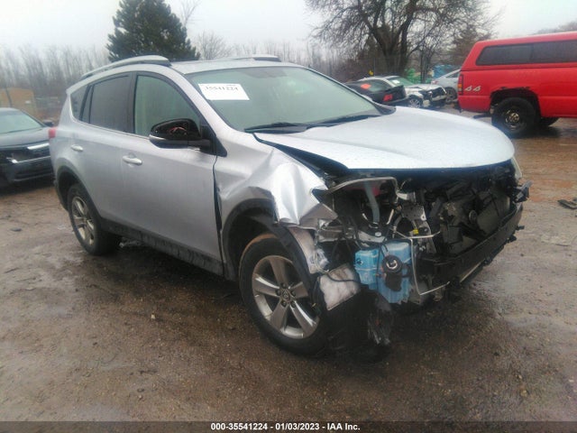 2015 TOYOTA RAV4 XLE VIN: 2T3WFREV8FW152548
