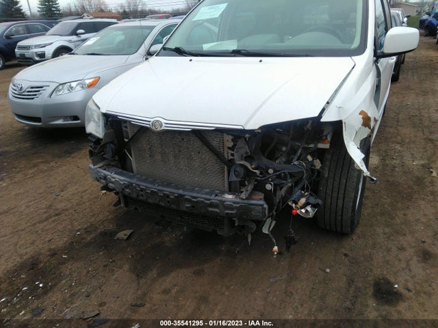 2A4RR5DX8AR129798 Chrysler Town & Country Touring