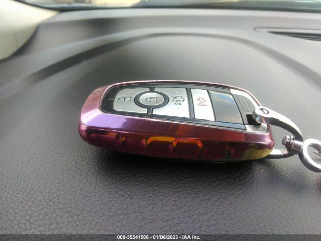 3FA6P0HD0JR228486 Ford FUSION SE