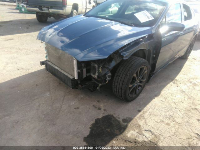 3FA6P0HD0JR228486 Ford FUSION SE