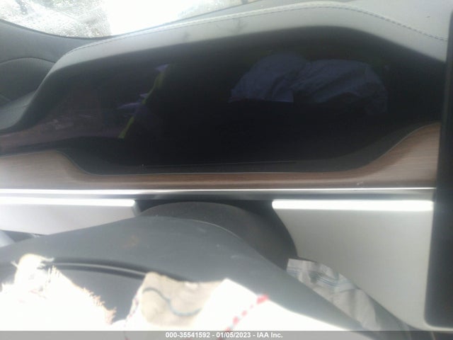 2022 Tesla Model S, VIN: 5YJSA1E51NF467176