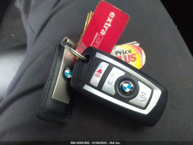 WBS8M9C52H5G84076 BMW M3