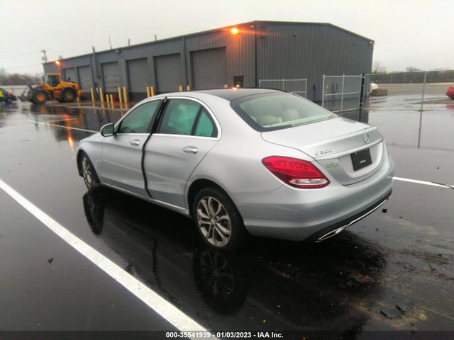 2016 Mercedes-Benz C-Class, VIN: 55SWF4KB6GU102198