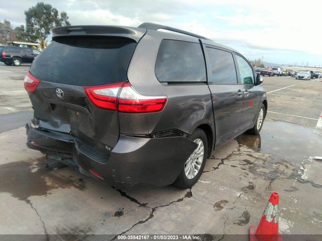 2016 Toyota Sienna, VIN: 5TDYK3DC9GS741550