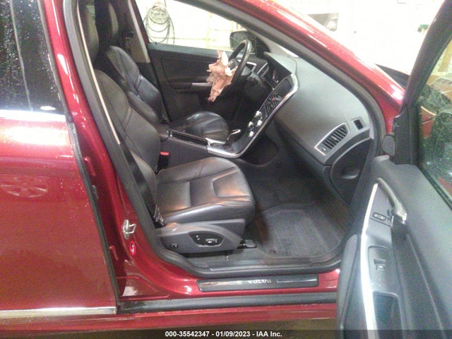 2017 Volvo XC60, VIN: YV440MRR0H2107878