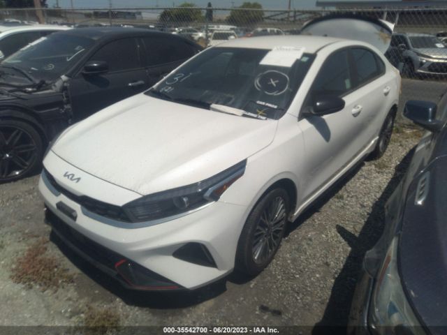 3KPF54AD8NE475804 KIA Forte Gt Line