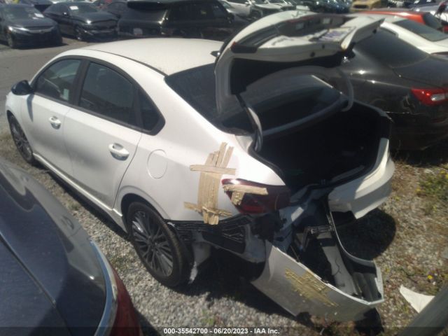 3KPF54AD8NE475804 KIA Forte Gt Line