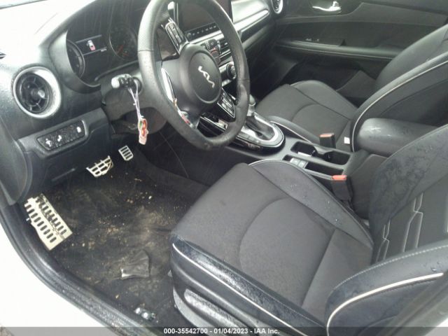3KPF54AD8NE475804 KIA Forte Gt Line