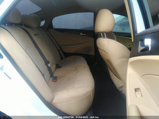 2014 HYUNDAI SONATA GLS VIN: 5NPEB4AC5EH880543