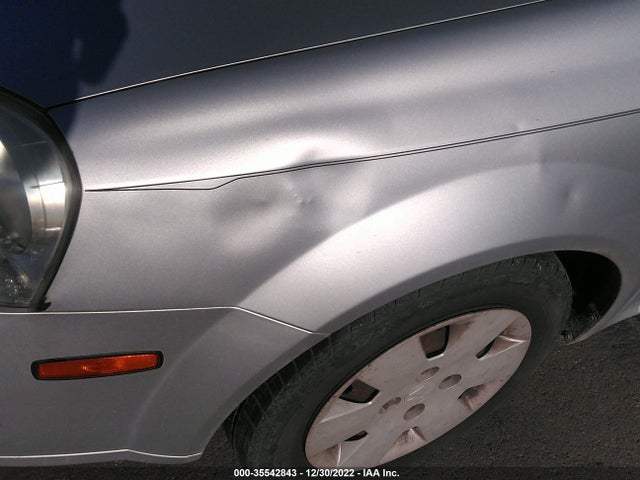 KL5JD56Z48K910381 Suzuki Forenza