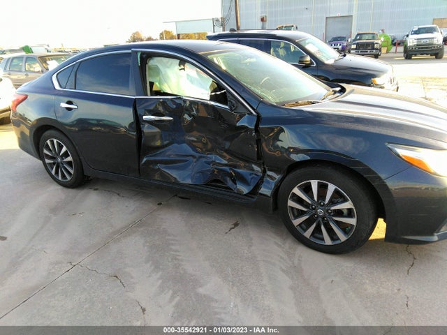 2017 NISSAN ALTIMA VIN: 1N4AL3AP7HC194566
