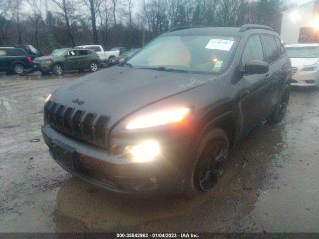 2018 Jeep Cherokee, VIN: 1C4PJMCB4JD502455