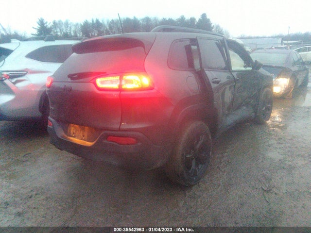 2018 Jeep Cherokee, VIN: 1C4PJMCB4JD502455