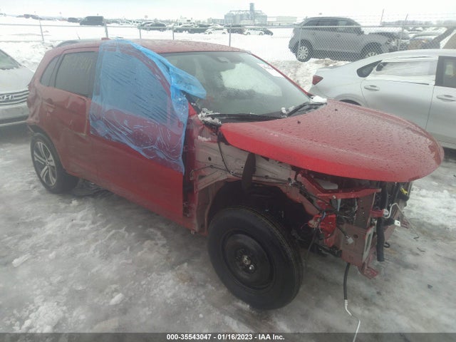 2022 Mitsubishi Outlander, VIN: JA4ARUAU3NU019946