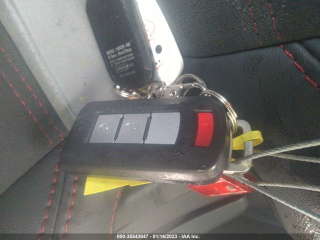 JA4ARUAU3NU019946 Mitsubishi Outlander Sport Es/le/se