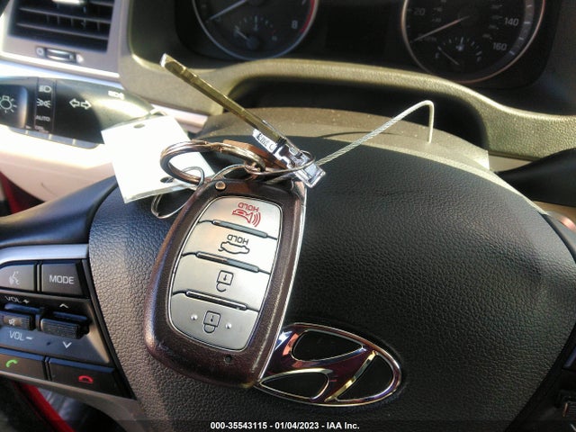 2017 HYUNDAI ELANTRA LIMITED VIN: 5NPD84LF9HH075926