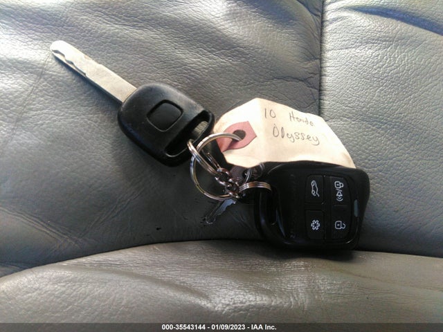 2010 HONDA ODYSSEY EX-L VIN: 5FNRL3H6XAB058628