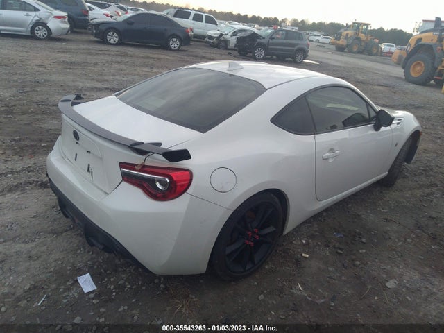 2018 Toyota 86, VIN: JF1ZNAE19J9700649